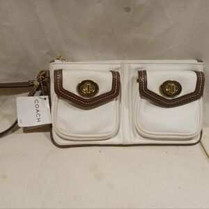 Coach Wristlet Or Small Bag